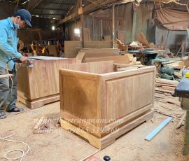 Mẫu bàn làm việc gỗ gõ đỏ lớn LV02