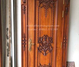 Mẫu cửa phòng tân cổ điển gỗ gõ đỏ CP22GD