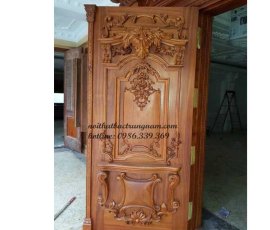 canh cua phong khach co dien