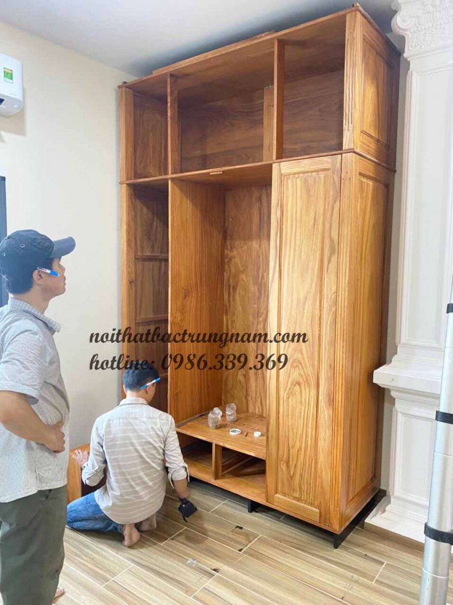 mẫu tủ áo 4 cánh 3 buồng 2 tầng gỗ gõ đỏ cao cấp