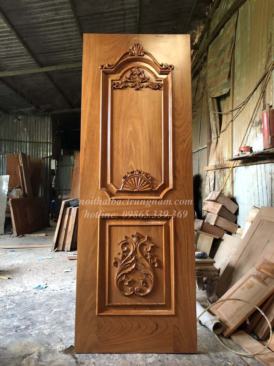 Mẫu cửa phòng tân cổ điển gỗ gõ đỏ CP21GD