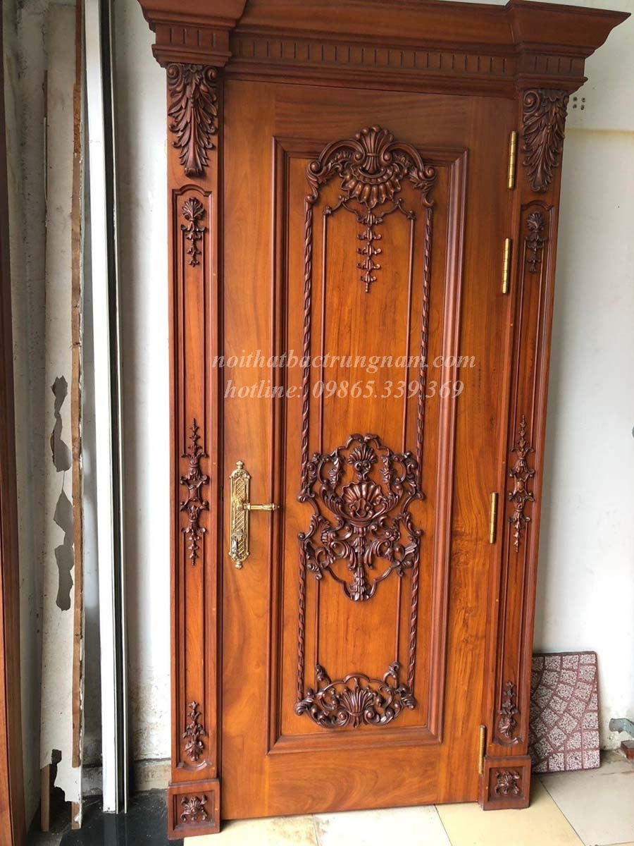 Mẫu cửa phòng tân cổ điển gỗ gõ đỏ CP22GD