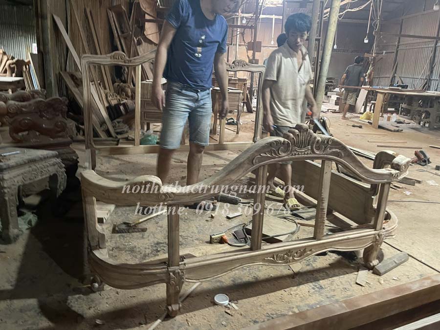 Giường ngủ tân cổ điển gỗ gõ đỏ cao cấp G07