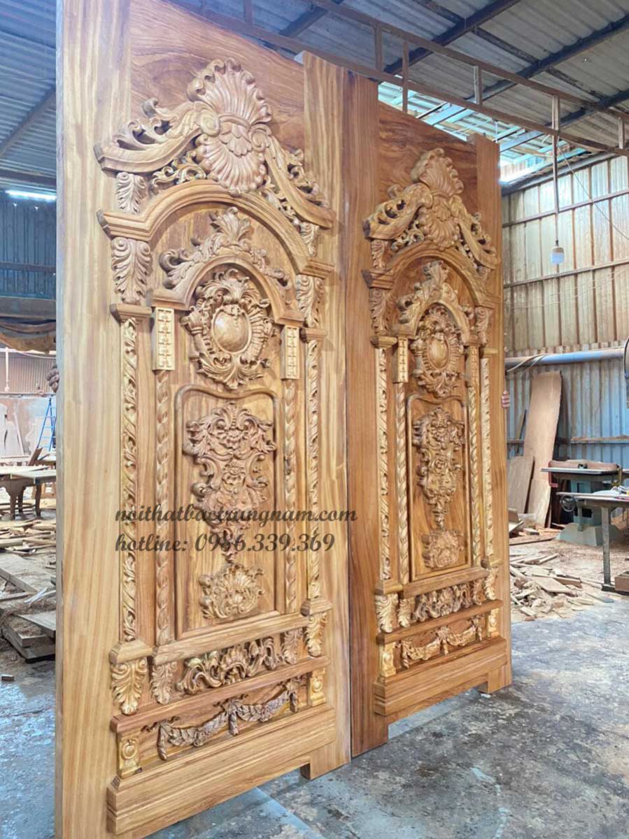 mau cua chinh phong khach co dien