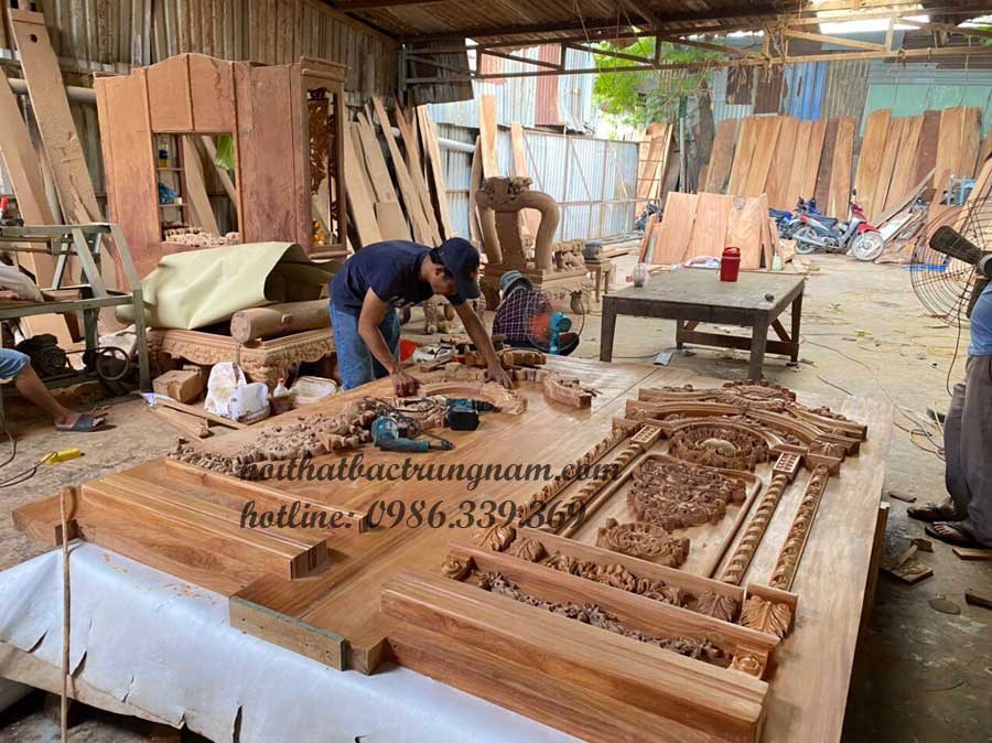 mau cua chinh phong khach co dien
