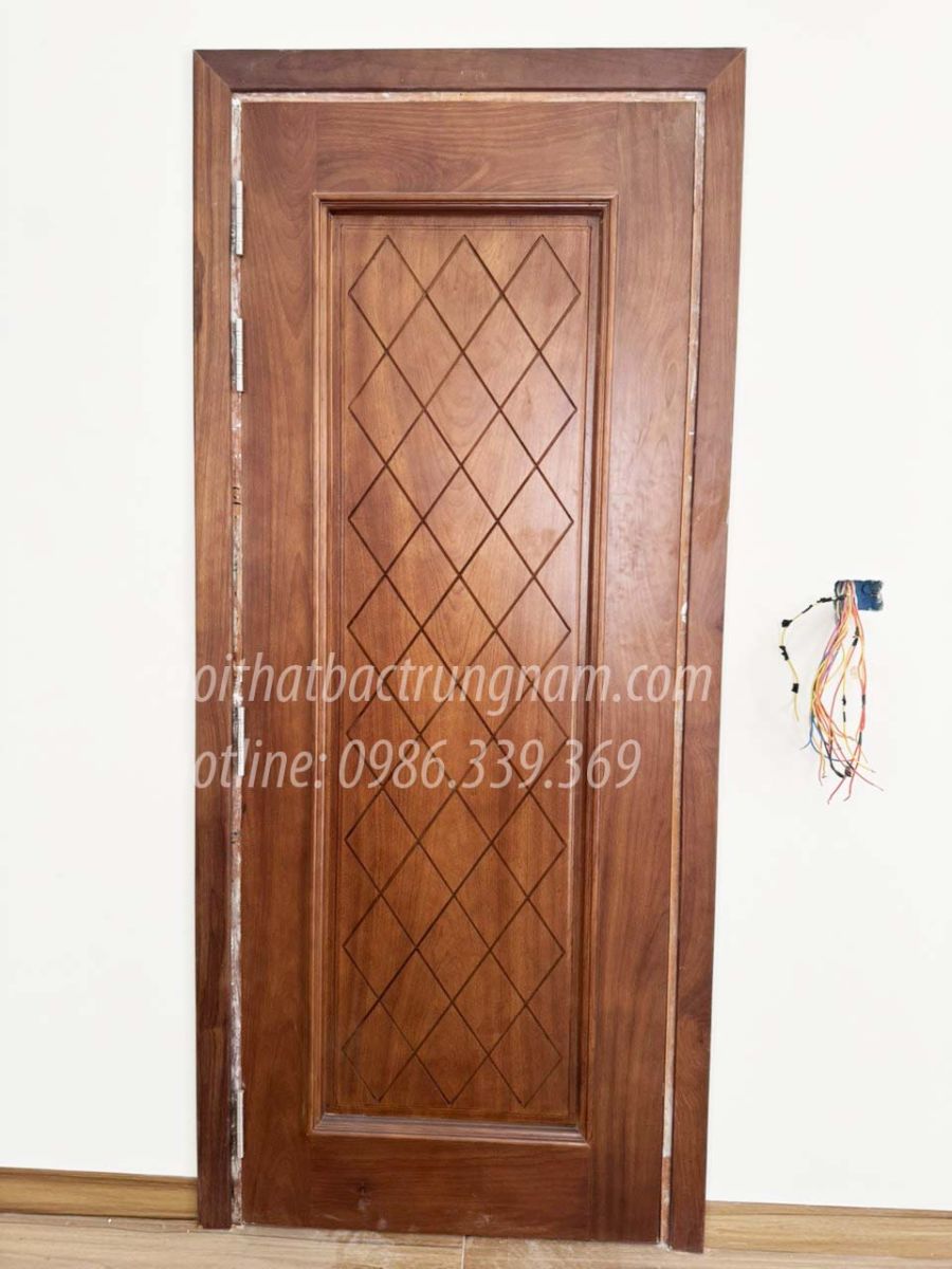 Bộ cửa phòng tân cổ điển CP16GD anh Mạnh Cityland