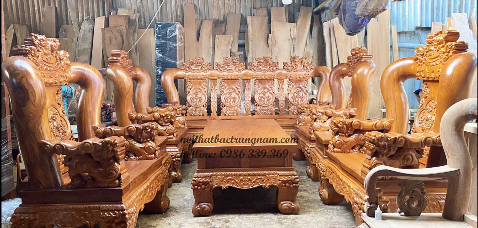 bộ salon gỗ gõ đỏ chạm nghê tay 20 BG05GD