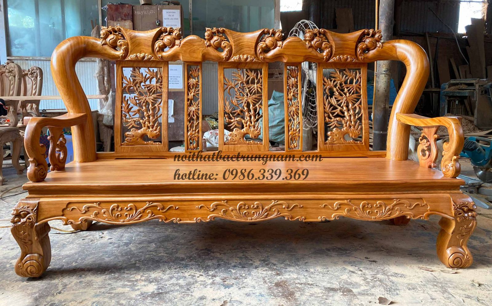 ban-ghe-phong-khach-go-go-do