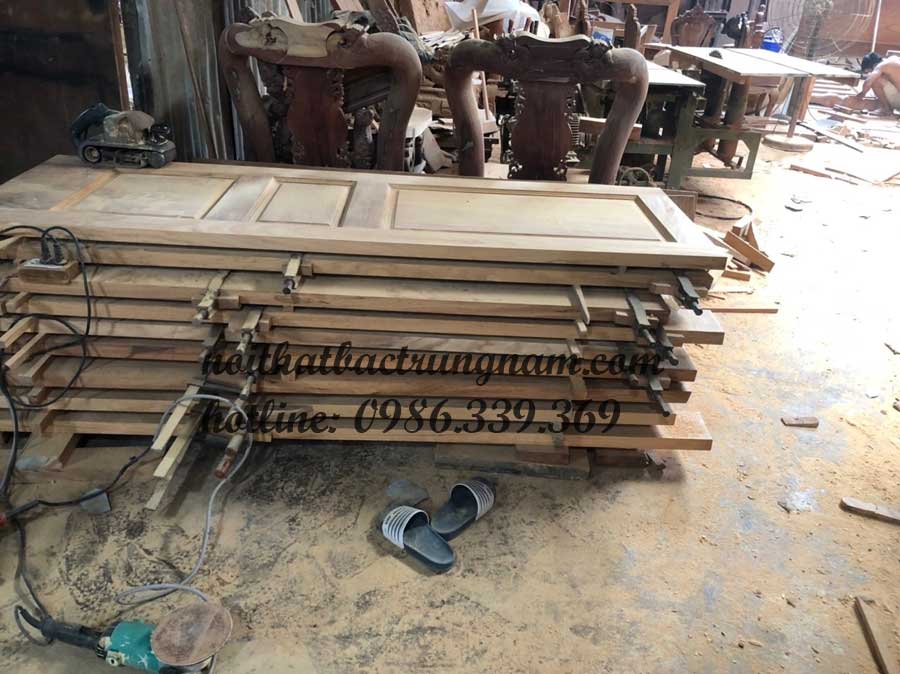 MẪU CỬA PHÒNG TÂN CỔ ĐIỂN ĐƠN GIẢN THANH LỊCH CP10GD