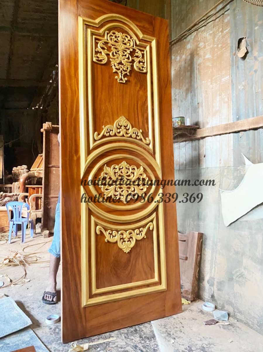 mau cua phong cao cap co dien